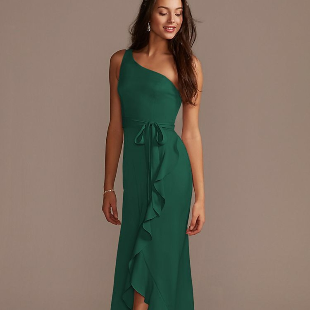 David’s Bridal F20207 Size 4 Juniper Green
